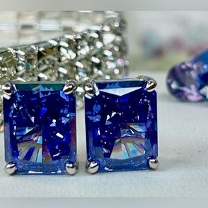 7.58 CARAT TANZANITE Silver 925 Earrings. Earth mined in Tanzania